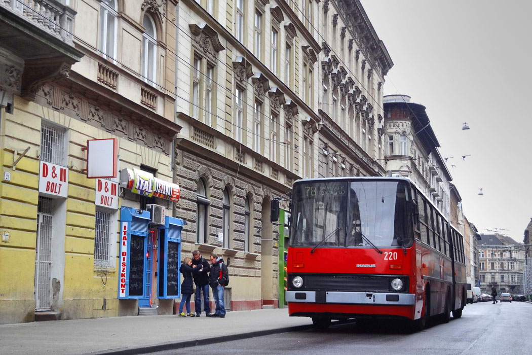 Ikarus 280.94 #220