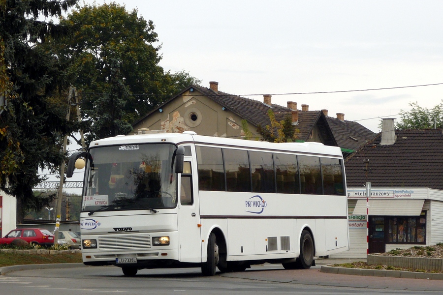 Volvo B10M / Barbi C5 #LU 7328L