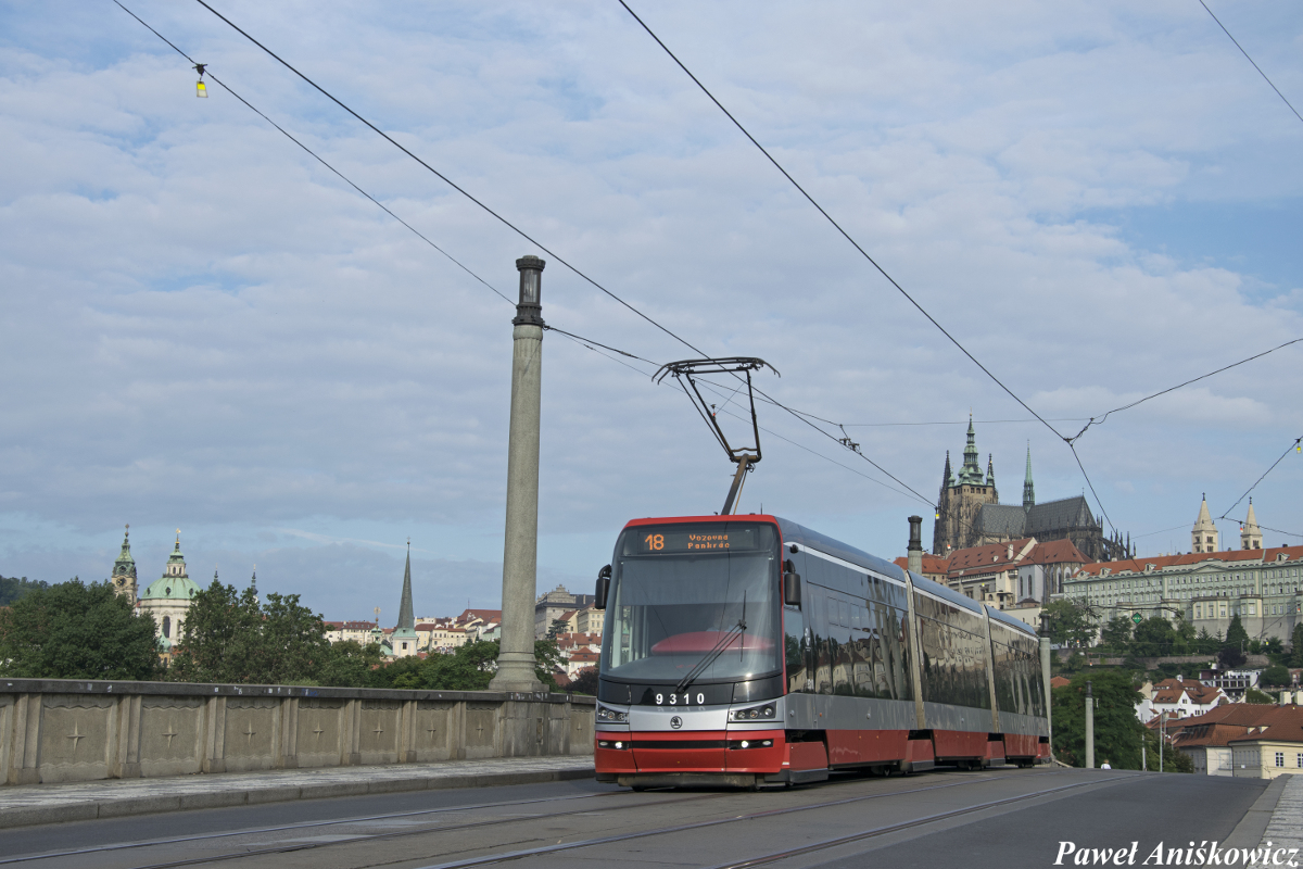 Škoda 15T Praha #9310