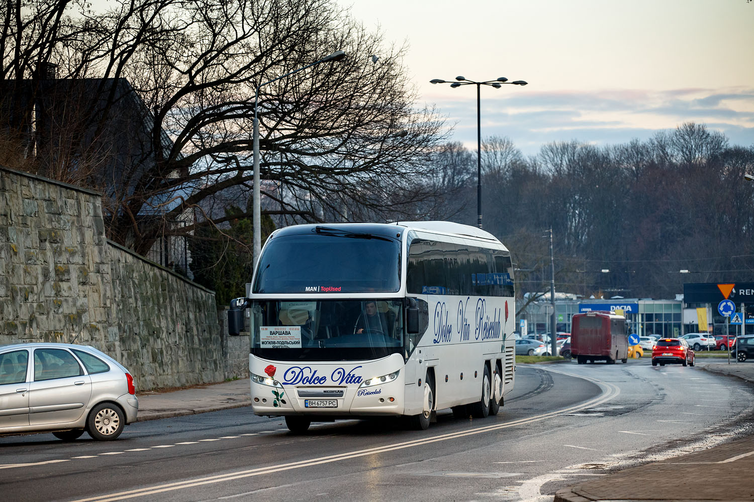 Neoplan N1217 HDC #BH 6757 PC