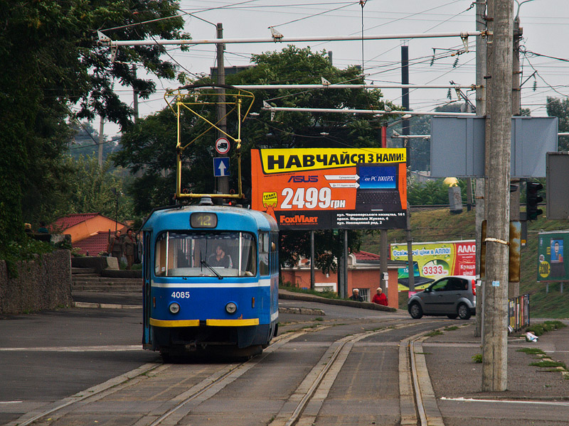 Tatra T3SU #4085