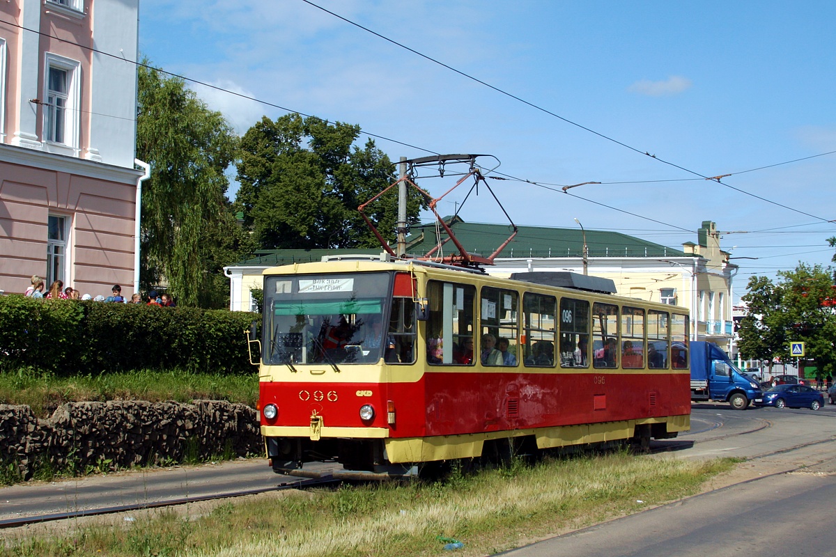 Tatra T6B5SU #096