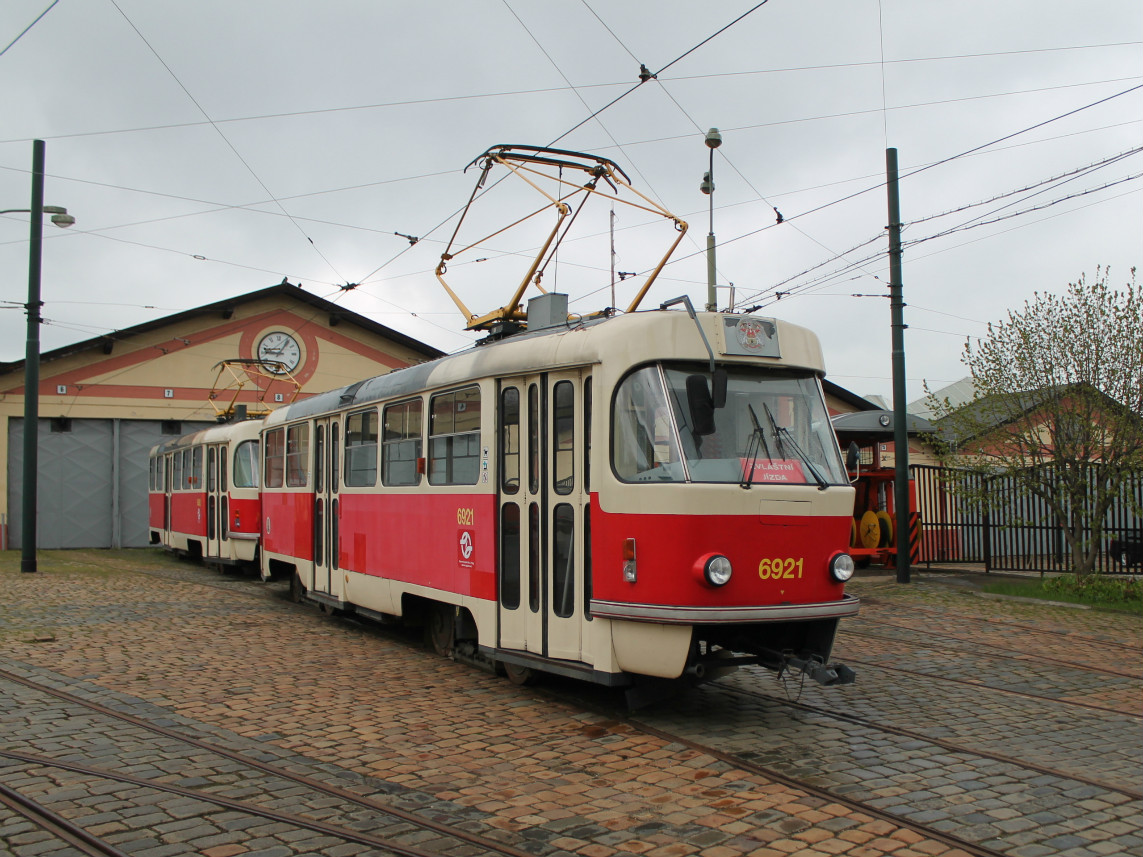 Tatra T3 #6921