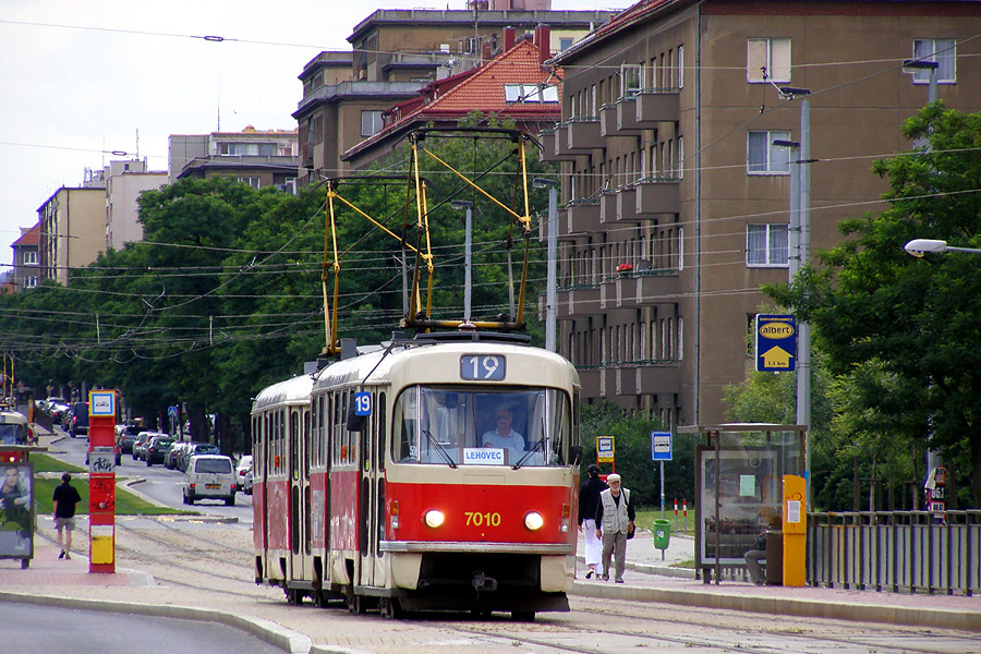 Tatra T3SU #7010