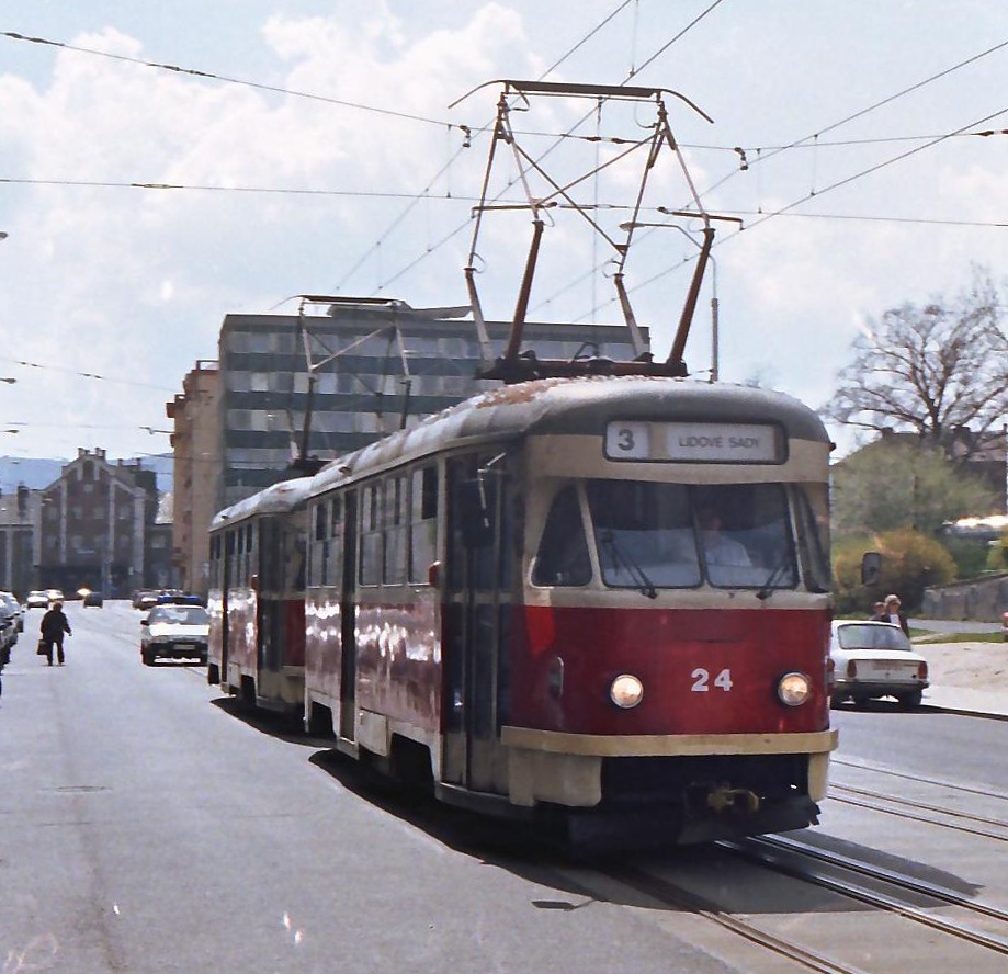 Tatra T2R #636