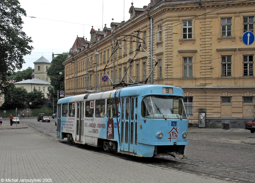 Tatra T4SU #820