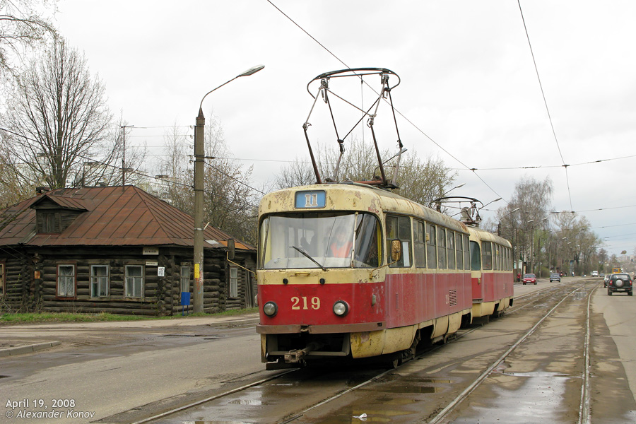 Tatra T3SU #219