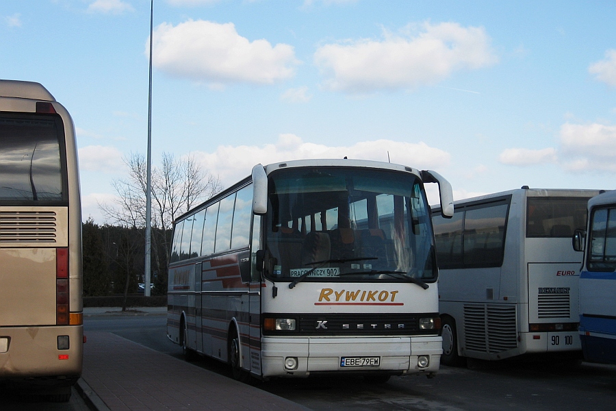 Setra S215 HD #EBE 79EW