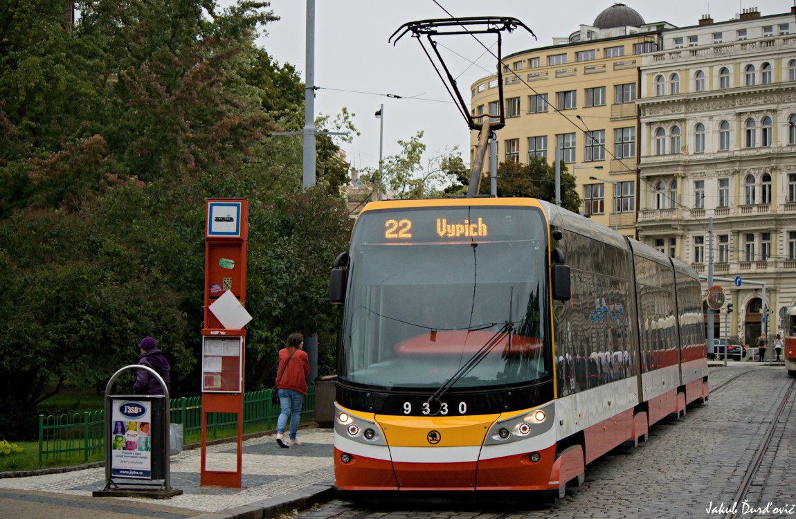 Škoda 15T Praha #9330