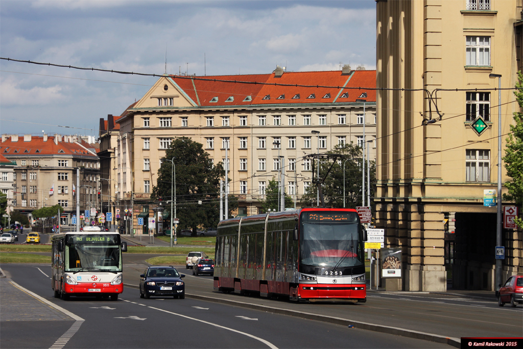 Škoda 15T Praha #9253