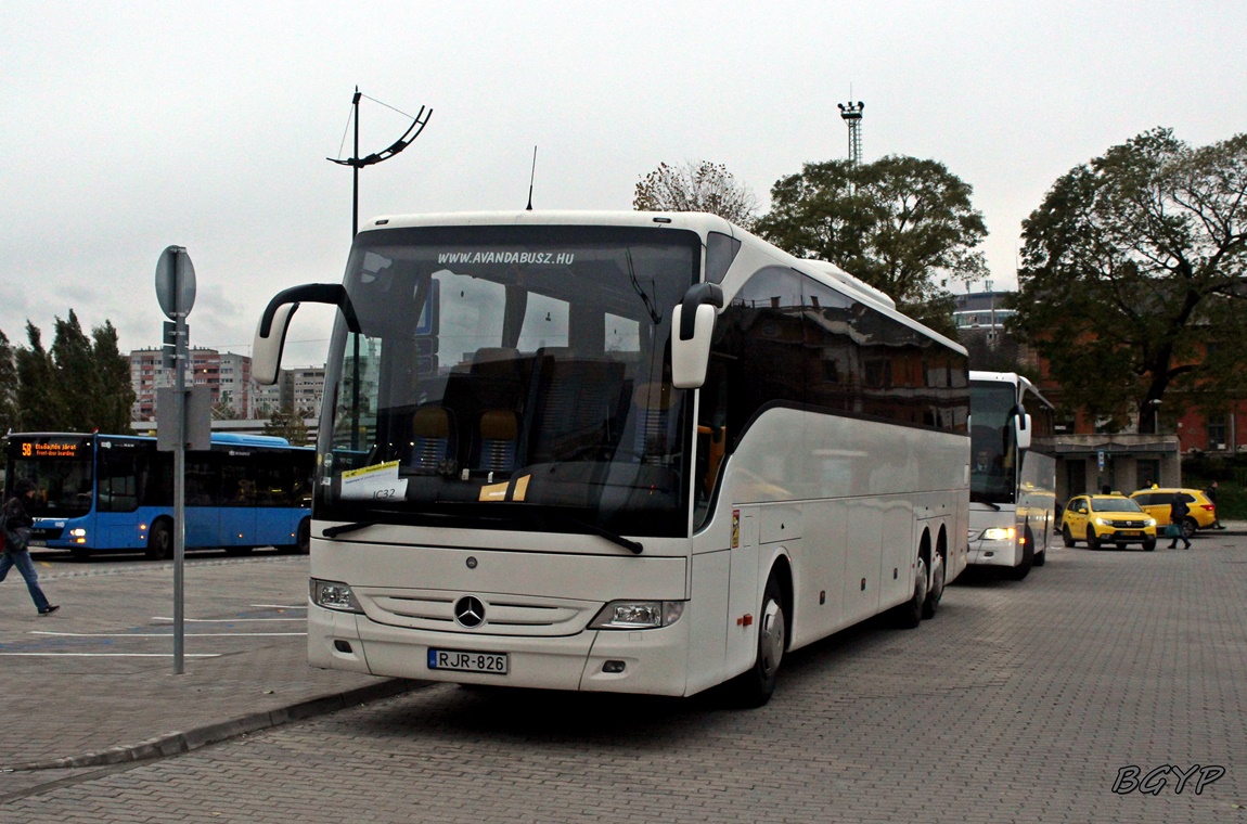 Mercedes-Benz Tourismo 17RHD #RJR-826