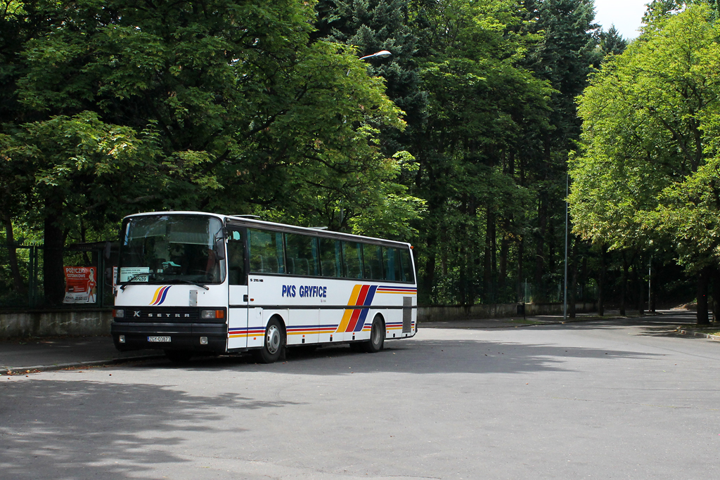 Setra S215 HR #ZGY 03873
