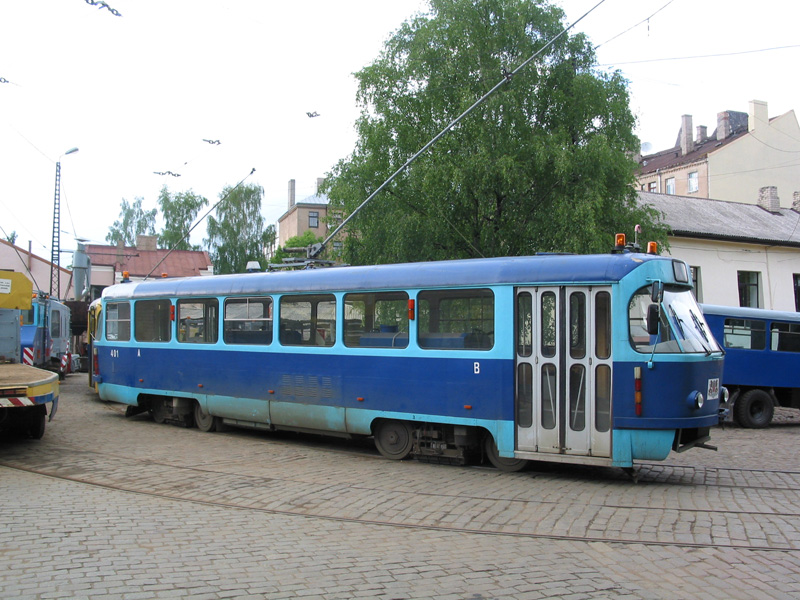 Tatra T3SU #401