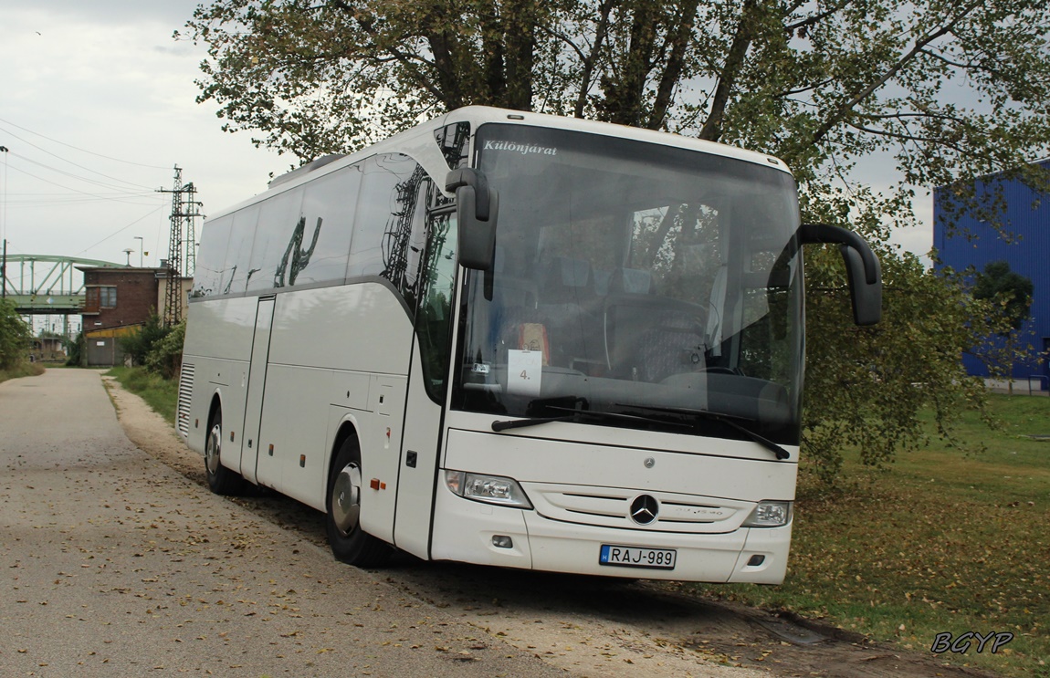 Mercedes-Benz Tourismo 15RHD #RAJ-989