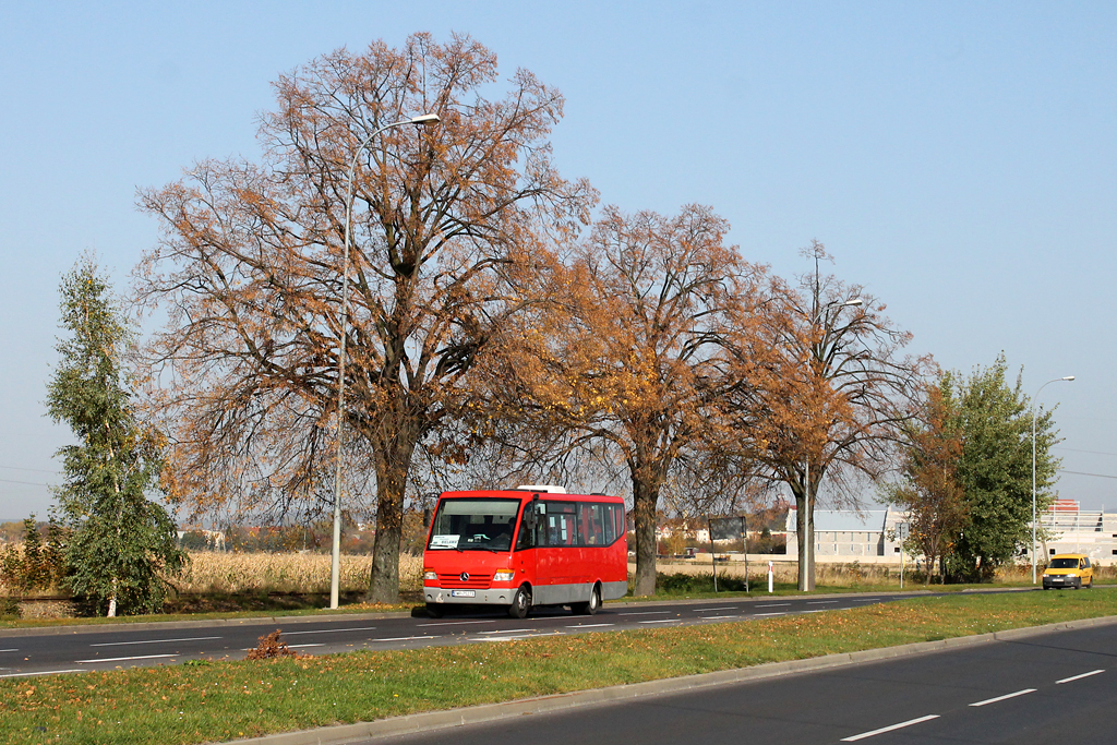 Mercedes-Benz 814D / Vehixel Mediano 32 #DWR 7527A