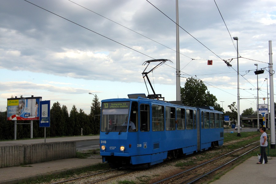 Tatra KT4YU #310