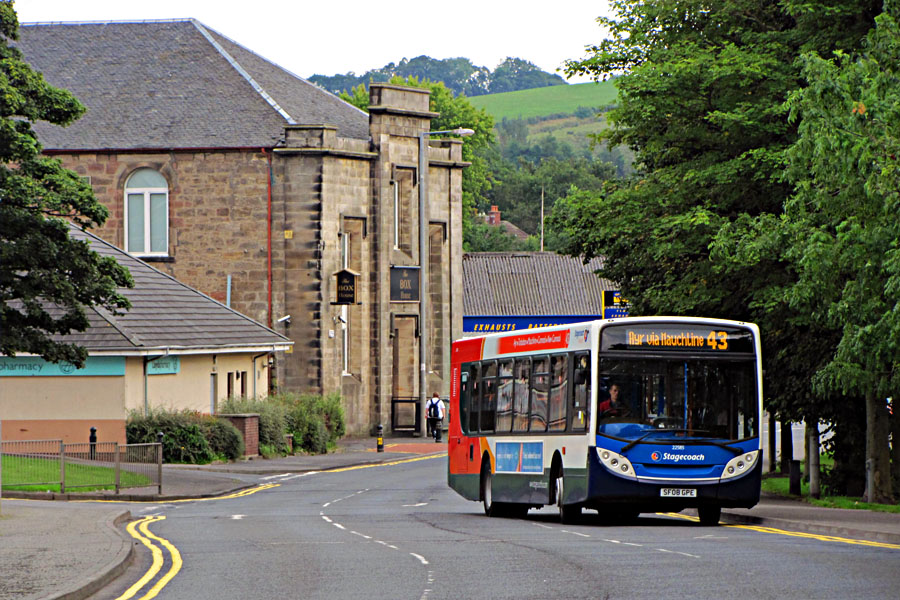 MAN 18.240 / Alexander Dennis Enviro 300 #22585