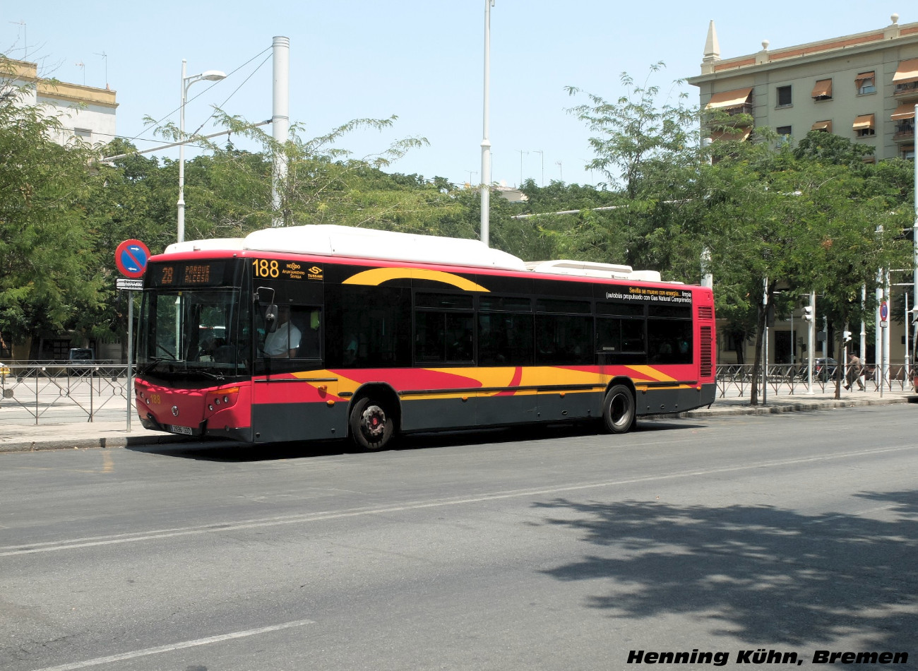 Irisbus 491E.12.27 / Castrosua Versus 12M GNC #188