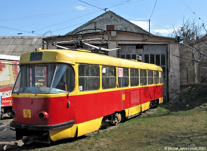 Tatra T4SU #879
