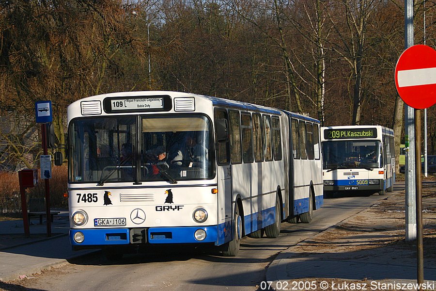 Mercedes-Benz O305G #7485