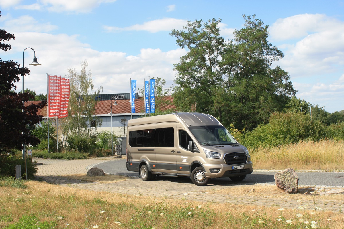 Ford Transit VIII #JÜL-T 1700