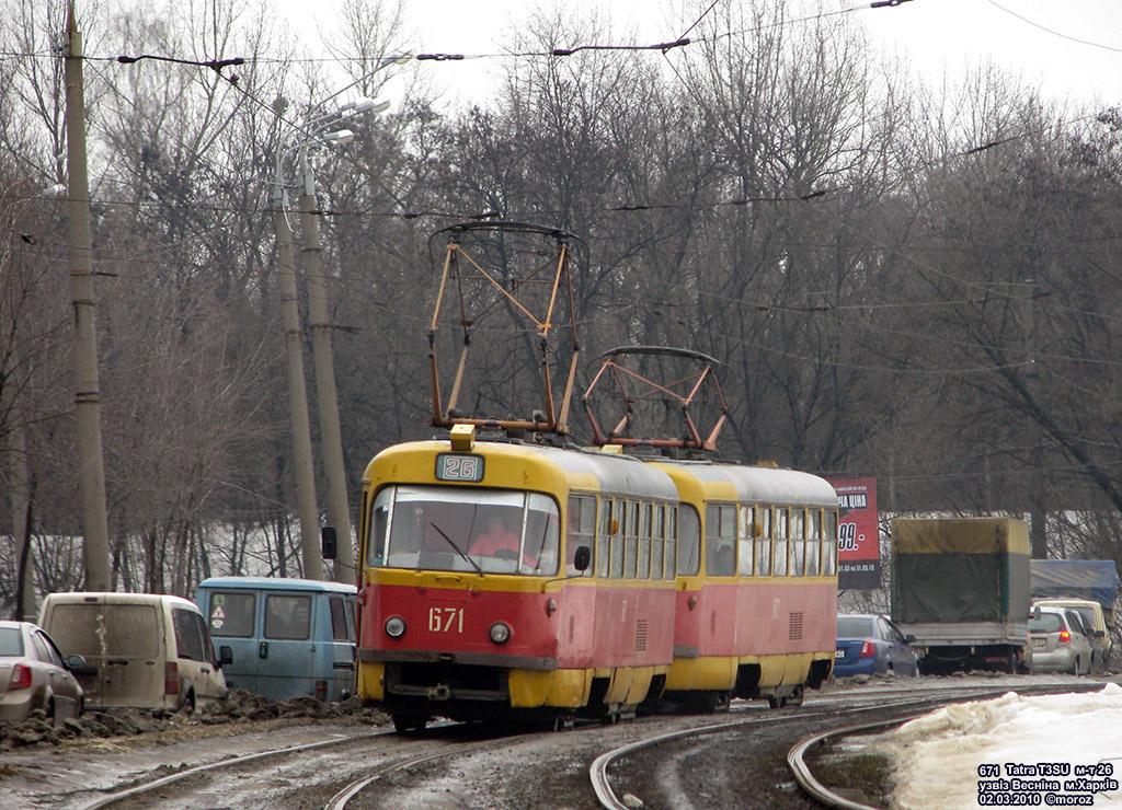 Tatra T3SU #671